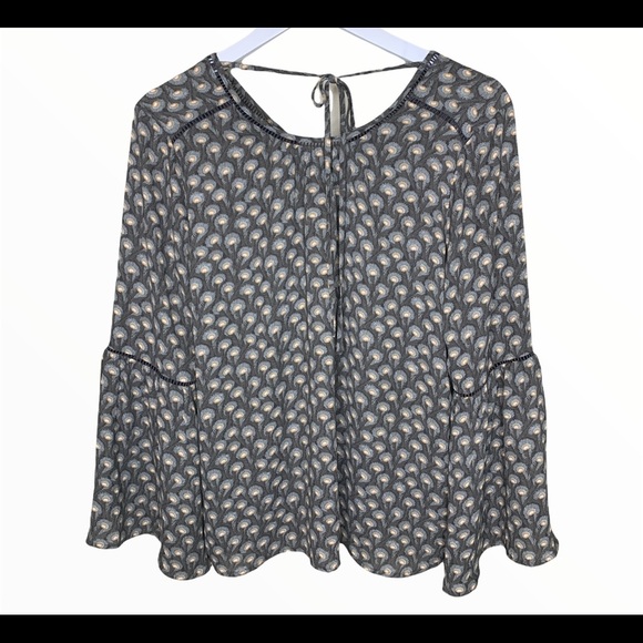 ANN TAYLOR LOFT Boho Peacock Feather Print Blouse With Bell Sleeves Grey Large - Picture 7 of 10
